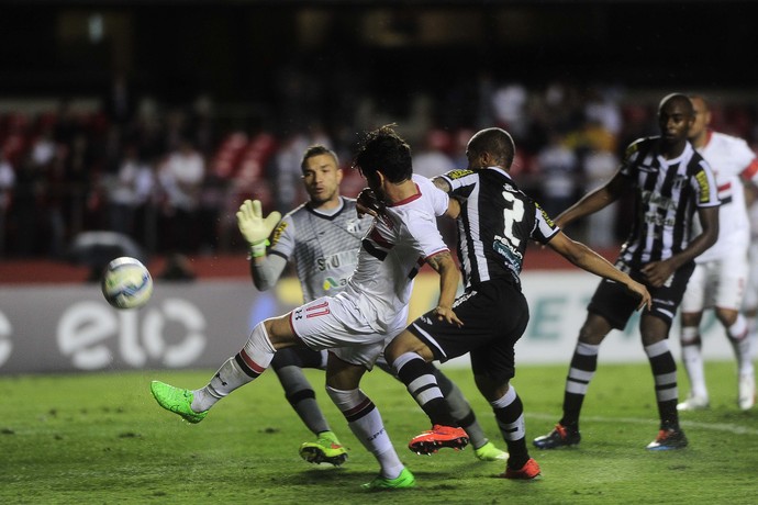 são paulo ceará pato (Foto: Marcos Ribolli)