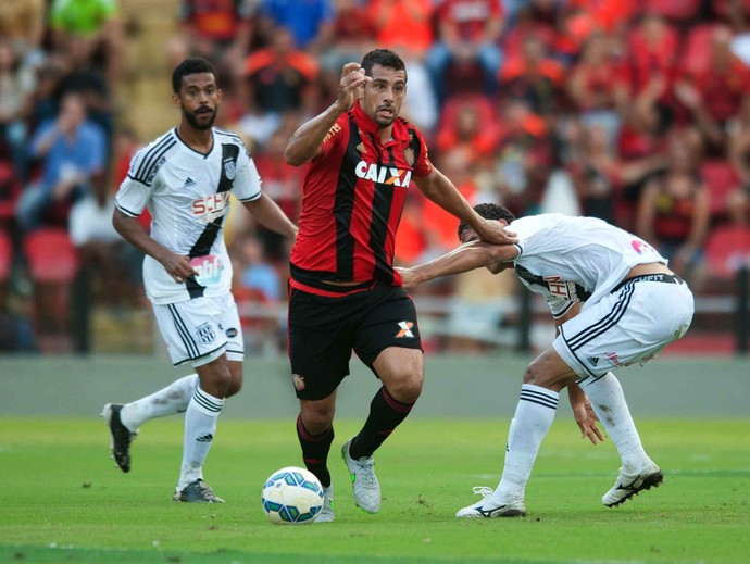 Sport x Ponte Preta (Foto: Aldo Carneiro / Pernambuco Press)