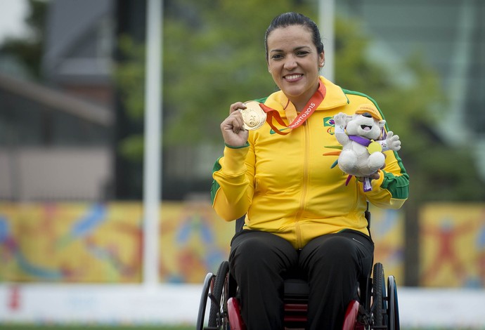 Jane Karla tiro com arco (Foto: Daniel Zappe/MPIX/CPB)