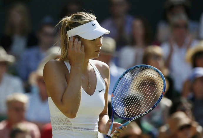 Maria Sharapova x Serena Williams na semifinal de Wimbledon (Foto: Reuters)