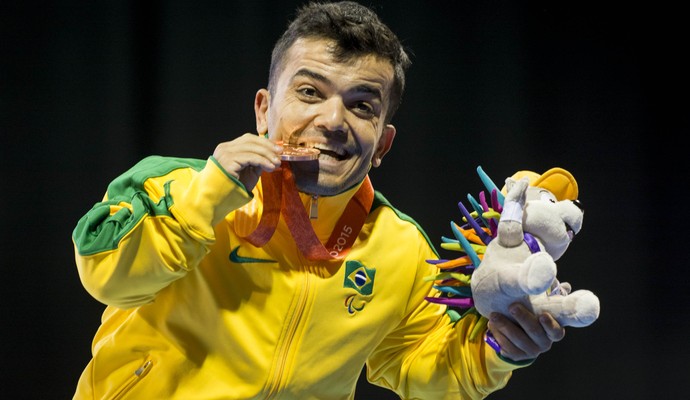 Luciano Dantas bronze Parapan Toronto levantamento de peso (Foto: Daniel Zappe/mpix/cpb)