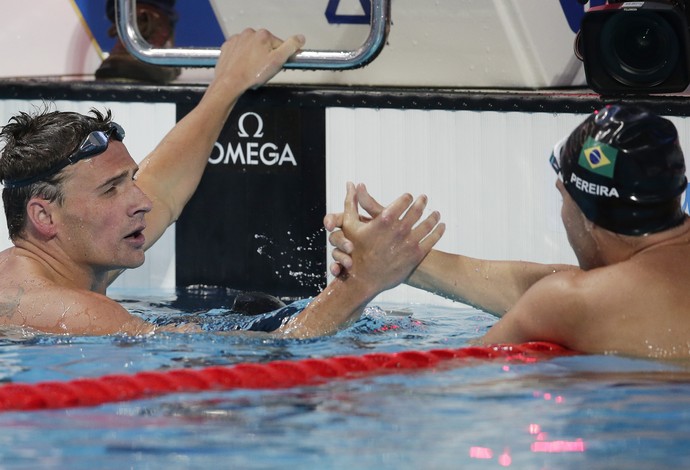 Ryan Lochte e Thiago Pereira final 200m medley Mundial Kazan (Foto: Michael Sohn/AP)