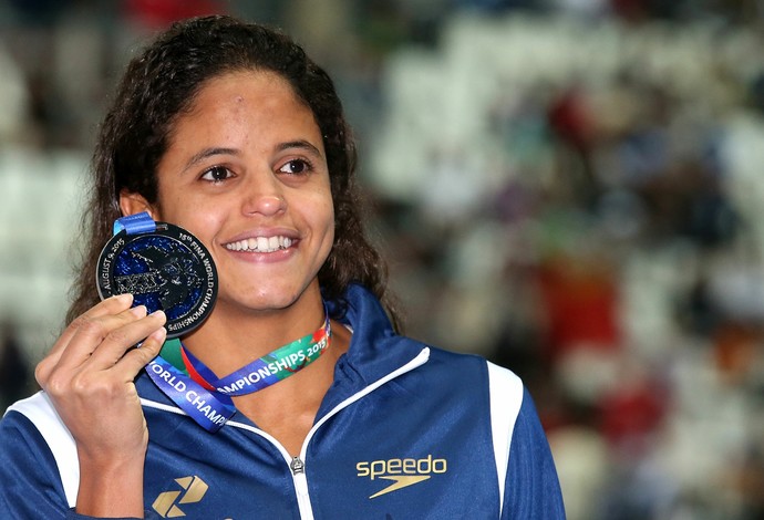 Etiene Medeiros - medalha de prata no Mundial 50m costas (Foto: Satiro Sodré/SMPRESS)