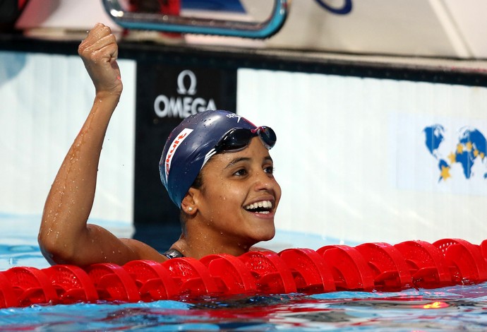 Etiene Medeiros - medalha de prata no Mundial 50m costas (Foto: Satiro Sodré/SMPRESS)