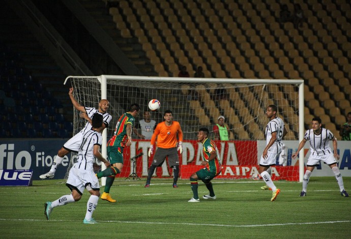 Sampaio x Bragantino (Foto: De Jesus/O Estado)