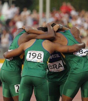 Brasil 4x100 metros pan-americano 2015 (Foto: José Méndez/EFE)