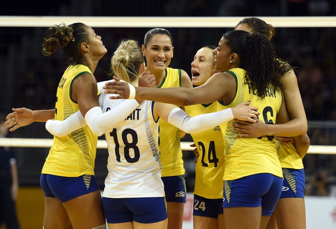 Time brasileiro de vôlei foi prata nos Jogos Pan-Americanos (Foto: Gáspar Nobrega/Inovafoto)