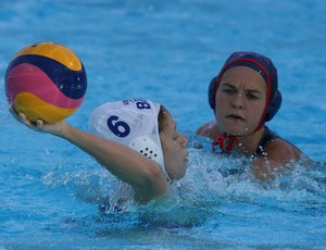 Izabella Chiappini no jogo entre Brasil e EUA pelo polo aquático do Mundial  (Foto: Satiro Sodre/SSPress )