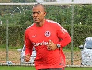 Rodrigo Moledo, zagueiro do Inter (Foto: Diego Guichard)