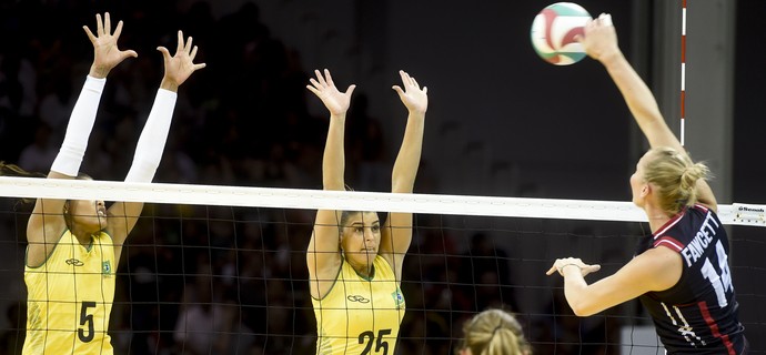 Adenizia Mari Paraiba Brasil EUA vôlei Pan Toronto (Foto: Inovafoto)