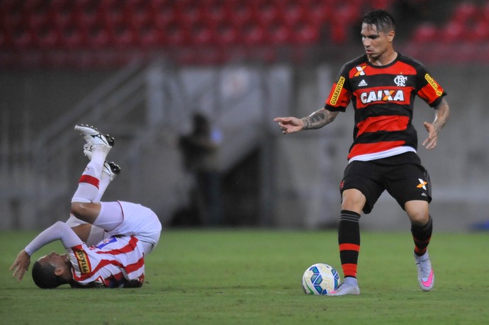 Náutico e Flamengo (Foto: Aldo Carneiro / Pernambuco Press)