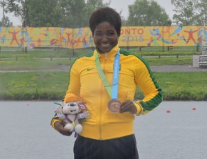 Valdenice Conceição terminou em terceiro no C1 200m (Foto: Divulgação/Confederação Brasileira de Canoagem)