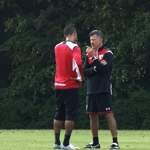 Luis Fabiano Juan Carlos Osorio Milton Cruz São Paulo (Foto: Fernando Vidotto)