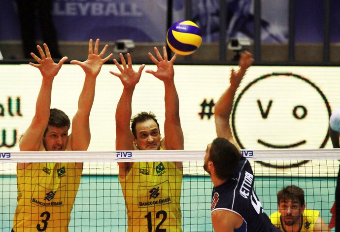 Brasil x Itália Liga Mundial jogo 2 Cuiabá vôlei (Foto: Divulgação/FIVB)