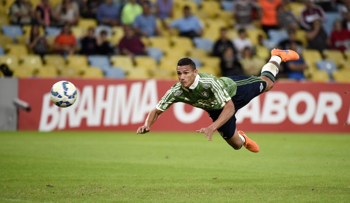 Fluminense x Santos - Lucas Gomes cabeceia para o gol (Foto: André Durão)