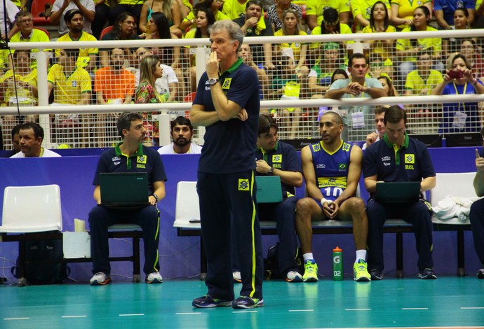 Bernadinho Brasil contra Itália (Foto: Gilmar Ramos / Ag. Estado)