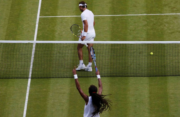 Dustin Brown elimina Nadal em Wimbledon (Foto: REUTERS/Suzanne Plunkett)