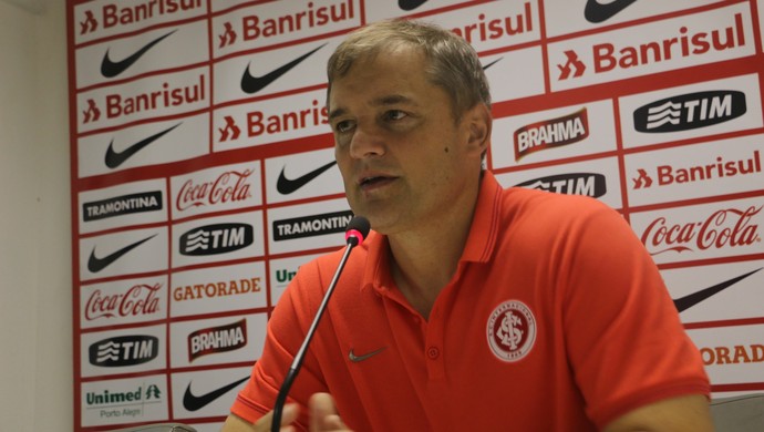 Diego Aguirre técnico Inter (Foto: Tomás Hammes / GloboEsporte.com)