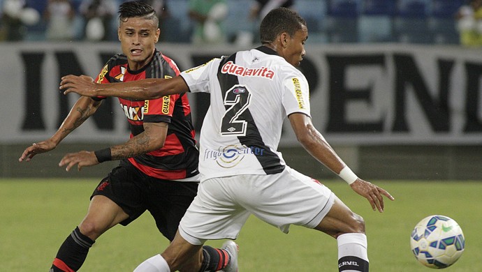 Everton e Madson Vasco x Flamengo (Foto: Gilvan de Souza / Flamengo)