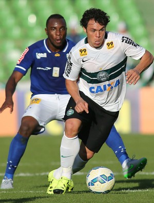 Coritiba Cruzeiro Kleber Gladiador (Foto: Giuliano Gomes/ Agência PRPRESS)