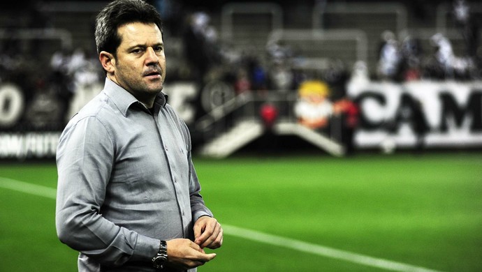 Argel Fucks Figueirense (Foto: Marcos Ribolli)