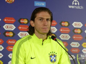 Filipe Luis - coletiva da Seleção (Foto: Richard Souza)