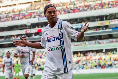 Ronaldinho Gaúcho Querétaro (Foto: Reprodução / Facebook)