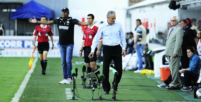 Serginho Chulapa e Tite Santos x Corinthians (Foto: Marcos Ribolli)