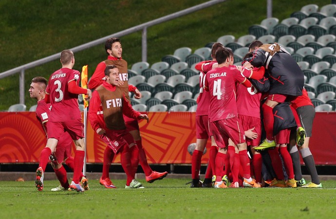 Sérvia x Mali Mundial sub-20 comemoração sérvia - AP (Foto: AP)