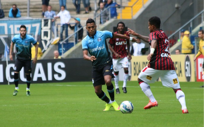 Grêmio x Atlético-PR na Arena (Foto: Diego Guichard)