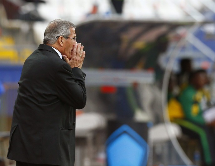 Óscar Tabárez Uruguai x Jamaica (Foto: EFE/Javier Valdés)