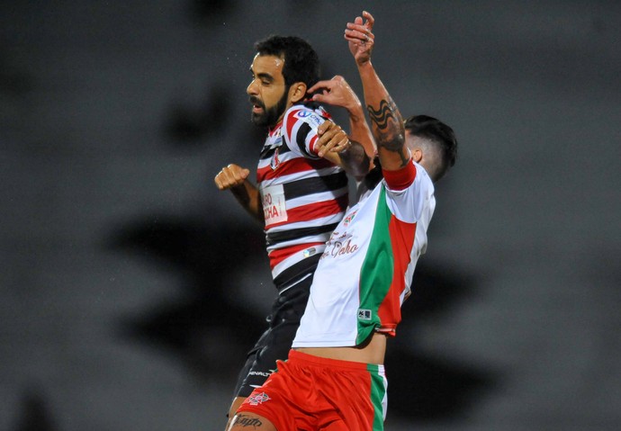 Santa Cruz x Boa Esporte (Foto: Aldo Carneiro/Pernambuco Press)