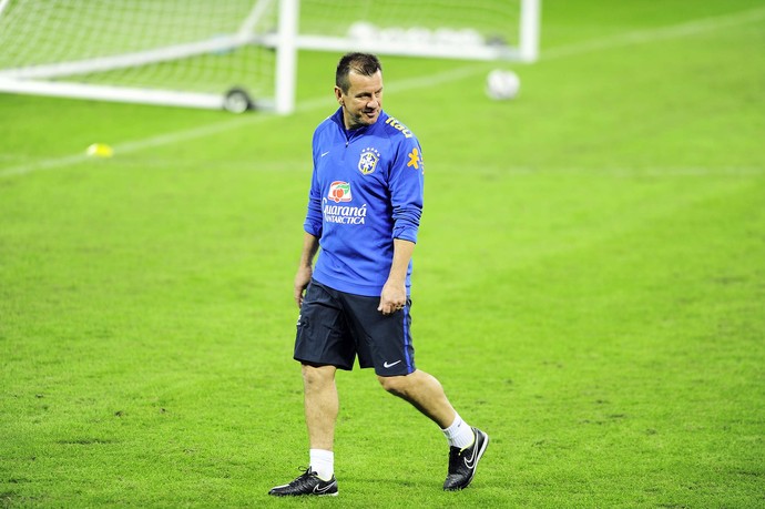 Dunga - treino seleção Arena Palmeiras (Foto: Marcos Ribolli)