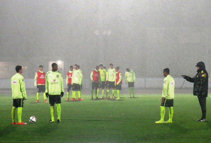 Brasil sub-20 treino (Foto: Felipe Schmidt)