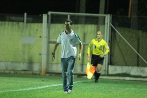 Treinador Júnior Rocha do Luverdense (Foto: Edivaldo Rios/Luverdense Esporte Clube)