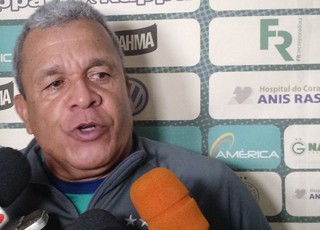 Hélio dos Anjos - técnico do Goiás (Foto: Emilio Botta / GloboEsporte.com)