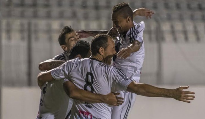 Ponte Preta x Chapecoense (Foto: Fábio Leone / PontePress)