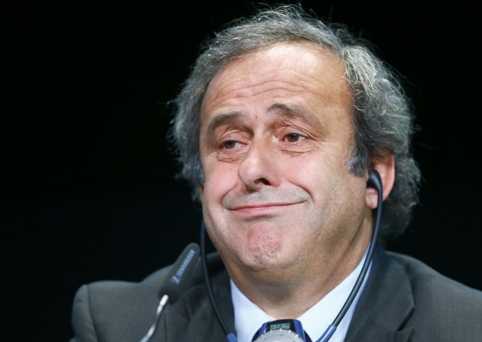 Platini concede coletiva após reunião com Baltter (Foto: Ruben Sprich/ Reuters)