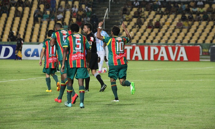 Sampaio x MAcaé-RJ, segunda rodada da Série B (Foto: De Jesus / O Estado)