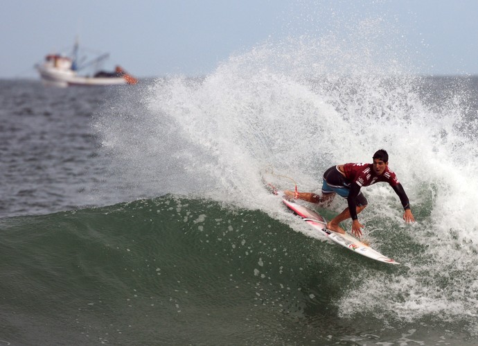 Gabriel Medina perde no Mundial de Surfe nesta sexta-feira no Postinho (Foto: André Durão)