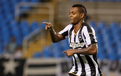 jobson botafogo x tigres (Foto: Marcos Tristão/Agência Globo)