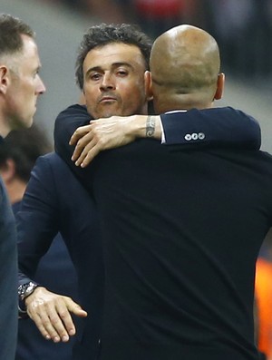 Guardiola e Luis Enrique - Barcelona x Bayern de Munique (Foto: AP)