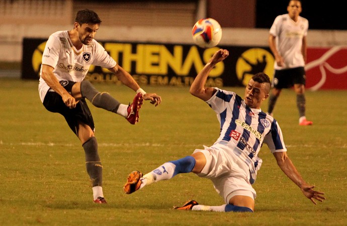 Paysandu x Botafogo Série B (Foto: RAIMUNDO PACCÓ/FRAME/FRAME/ESTADÃO CONTEÚDO)