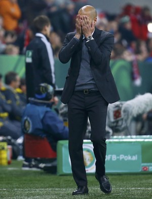 Guardiola Bayern de Munique x Borussia Dortmund (Foto: Reuters)