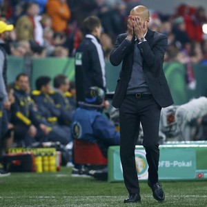 Guardiola Bayern de Munique x Borussia Dortmund (Foto: Reuters)