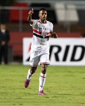 São Paulo x Corinthians Michel Bastos (Foto: Marcos Ribolli)