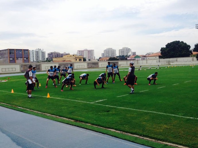 Treino do Botafogo no Engenhão (Foto: Marcelo Baltar/GloboEsporte.com)