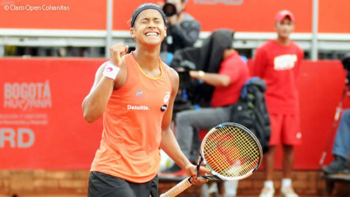 Teliana Pereira bate rival ucraniana e vai à final (Foto: Divulgação / Claro Open Colsanitas )