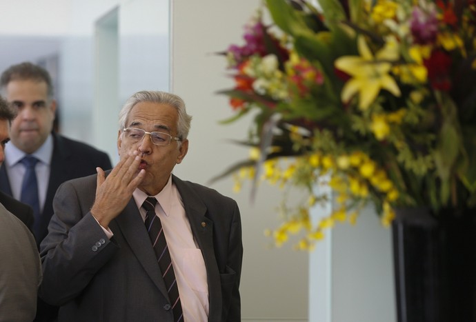 Eurico Miranda na sede da CBF (Foto:  Alexandre Cassiano / Agência O Globo.)