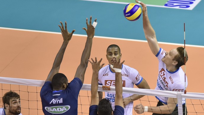 Murilo, Cruzeiro x Sesi, final, vôlei (Foto: Alexandre Araújo)